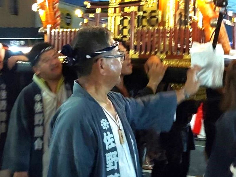 代表・塩島さんの作業風景